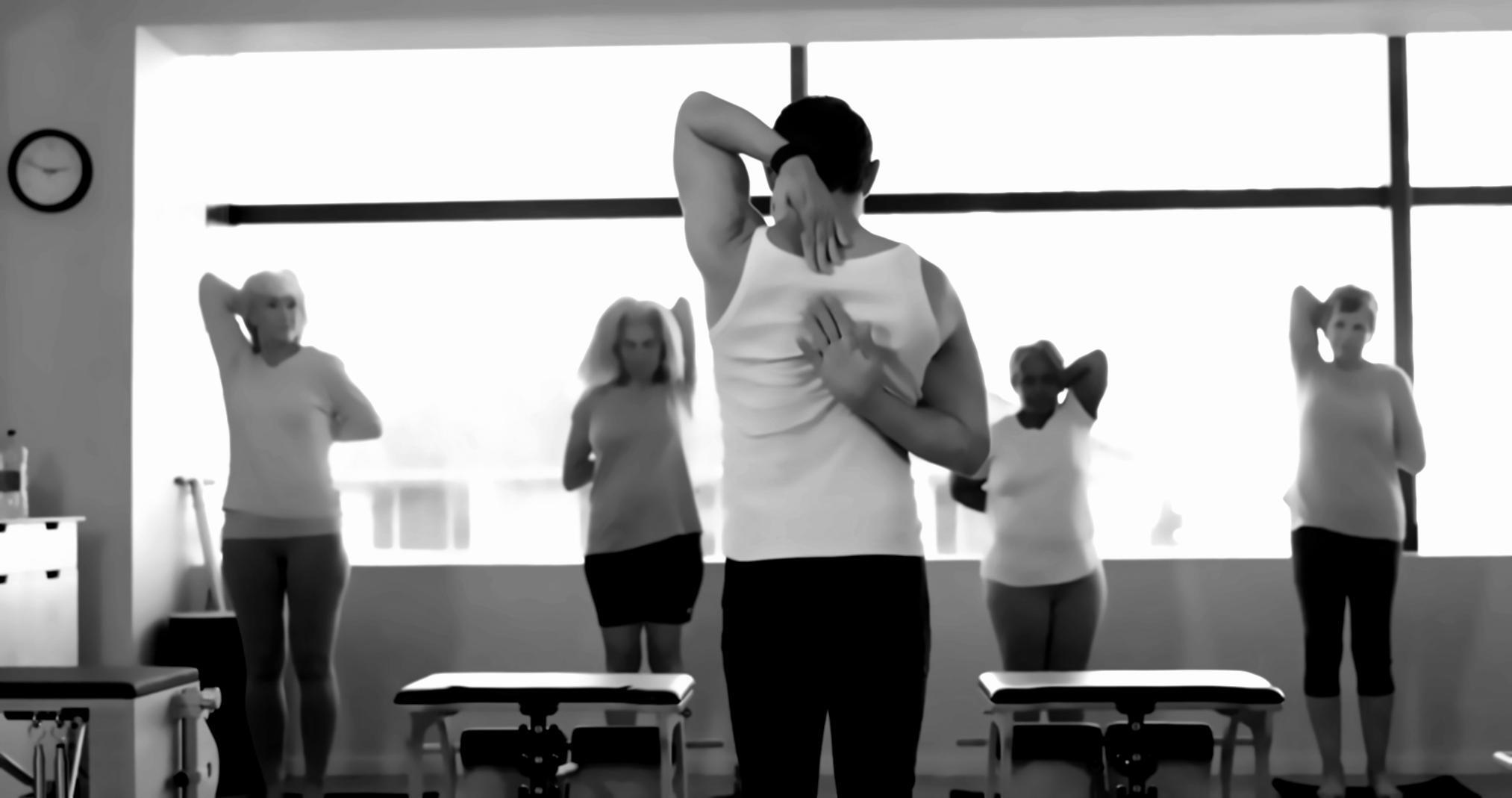 Unity-Entwickler bei der Arbeit an komplexem Projekt